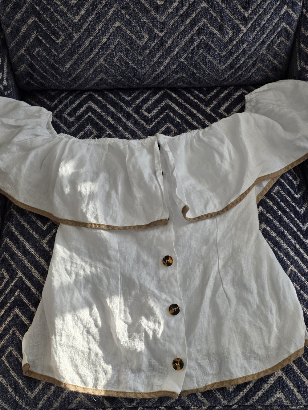 VRG GRL 100% Linen Off-Shoulder Blouse Top, XS, White With Brown Trim